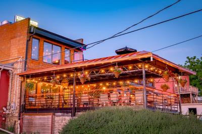 Boutique Hotel King, Queen & Kitchen Suites Easy Drive to Downtown