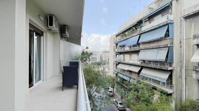 Kodrigktonos Central 77sqm apt in Viktoria