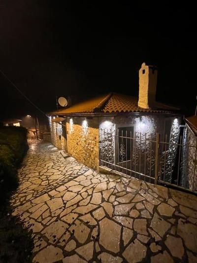 Dandy Villas Dimitsana - a family ideal charming home in a quaint historic neighborhood - 2 fireplaces for romantic nights