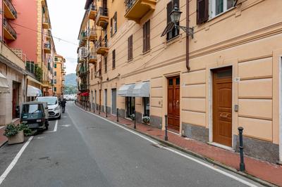 JOIVY Inviting 2-bed flat near the beach