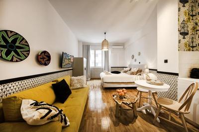 Designer renovated apartment in downtown Athens