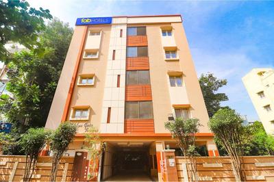 FabExpress Golden Gate - HITECH CITY