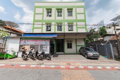 RedDoorz @ Suryakencana Bogor
