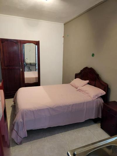 Backpackers rental room/bathroom only