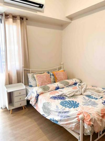 Fully furnished 1-BR Condo Unit at Spring Residences