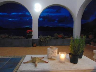 Aegean Villa-On beach apartment! Ideal choice!