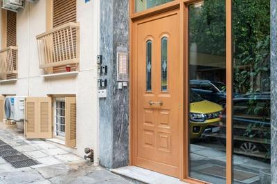 Amazing new Elegant Apt in the shadow of Acropolis (and Netflix)