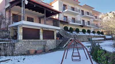 Ξενώνας Μενελαΐς - Menelais Apartments