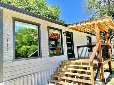 Cozy Renovated Farmhouse in SM - Downtown 5 mins