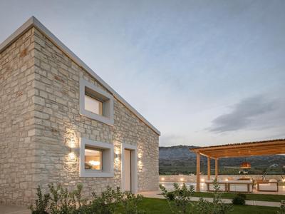 Ayali Villa II, a divine luxury homestay, By ThinkVilla