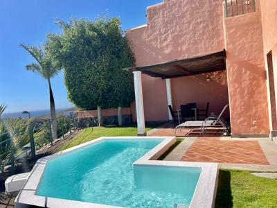HomeForGuest SALOBRE GOLF VILLA, POOL, BBQ, WIFI, STUNNING VIEWS