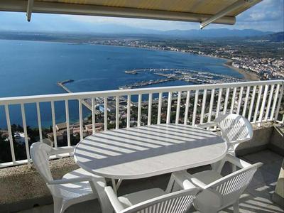 Apartamento cómodo de 3 habitaciones con aire acondicionado, terraza y piscina en Roses - ES-204-16