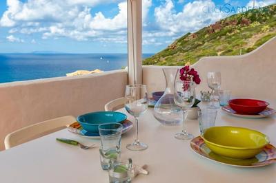 Castel Sardo grande attico con spettacolare vista mare veranda e spiaggia