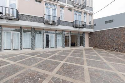 RedDoorz Plus near Surapati Core