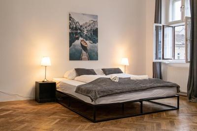 Cozy 2BR Apartment - Near Wiener Stadthalle