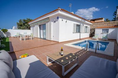Ocean Vibes with sea view and private heated pool