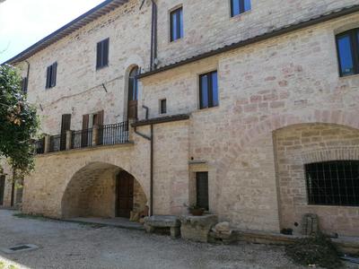 Assisi Hus stanza tripla in appartamento