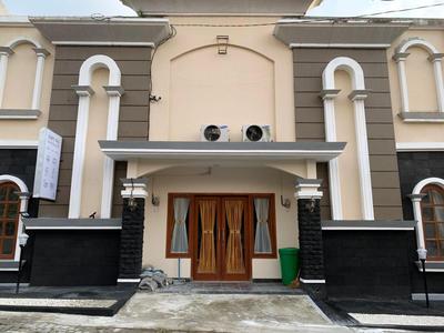 Adiputra Guesthouse Tata Bumi by HomiQ
