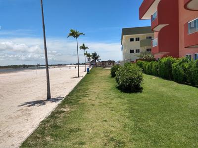 Apartamento no Golden Lake - pé na areia, agua de côco e cervejinha
