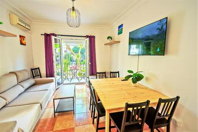 Plaza Polvorista 4-Bedroom Apartment w Balcony