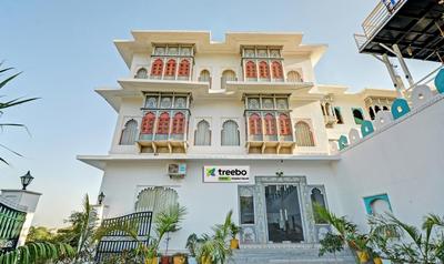 KHAKHRI HAVELI - A Boutique Hotel