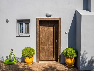 Old olive tree cottage