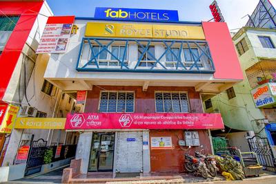 FabHotel Royce Studio - Nr Pune International Airport