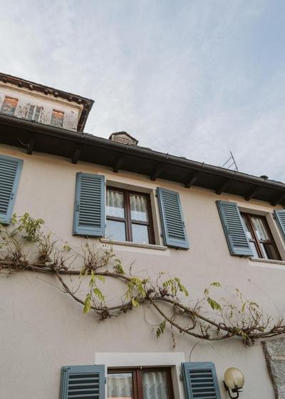 L&B HOUSE