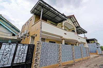 OYO 92062 Pondok Aurel Wahidin