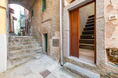 GuestHost - La Cantina dei Nonni - Riomaggiore Functional Flat
