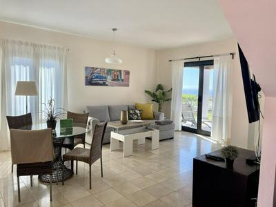 HomeForGuest Villa 7 in Salobre Golf with nice views to the mountains