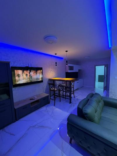 Cezar Apartments