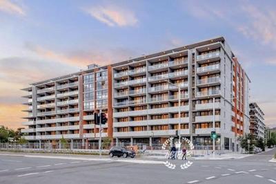 CBD High level City View 1BR Apt Free parking