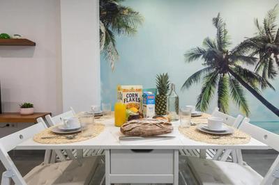 Apartamento cerca del mar, del puerto y del centro