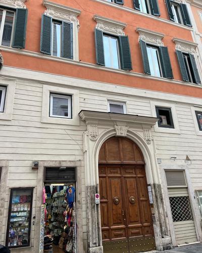 ROMA HISTORIC CENTER, 800 meters from the Trevi Fontain