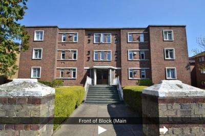 Modern Central Apartment with Free Parking