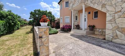EXTRAORDINARY Amna Home with 4 bedroom and pool!