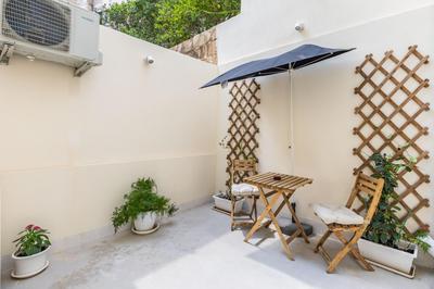 Sliema Luxurious One Bedroom Duplex Maisonette