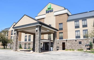 Holiday Inn Express Cedar Rapids - Collins Road by IHG