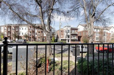 Music Row Luxury Suites - Two King Bedrooms - Private Garage & Ensuite Baths