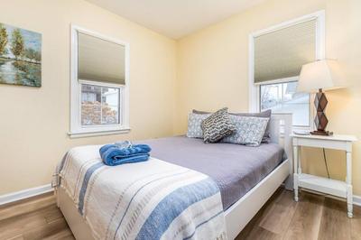 Oaklie's Bungalow - Charming Home in Dubuque