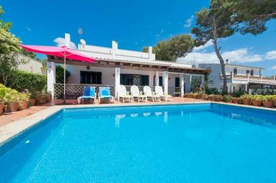 Villa Ewa by Slow Villas