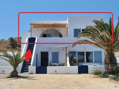 Α Peaceful Seafront Escape in Santorini- Sonus Mare