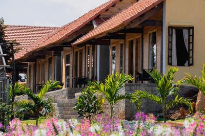 Lim Village - Nam Ban