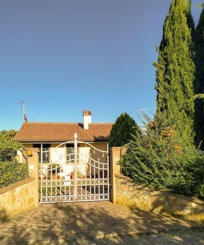 Villetta Rio, large private garden