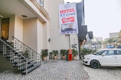 FabHotel Prime K9 Grand