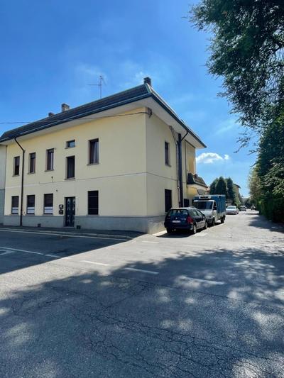 [Milano - Como] Elegante Casa con Ampio Terrazzo