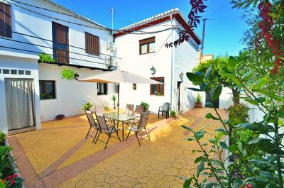 Casa Limon Patio y Parking
