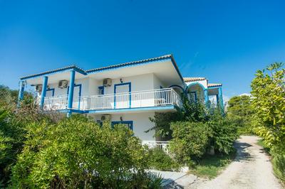 Blue White Apartments