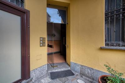 GuestHost - Charming Apartment 7 stops from Duomo